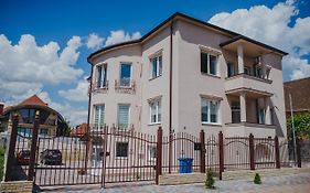 Стильная уютная апарт-студия SILENA